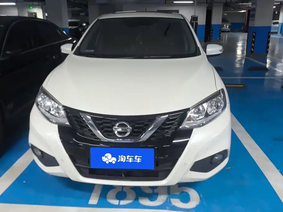 Nissan Tiida — миниатюра 2