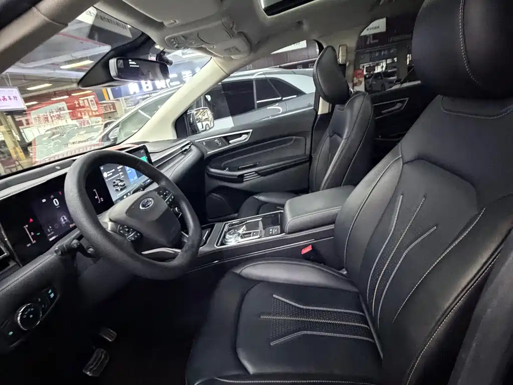 Ford Edge — миниатюра 8