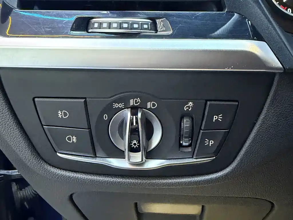 BMW X4 — миниатюра 6