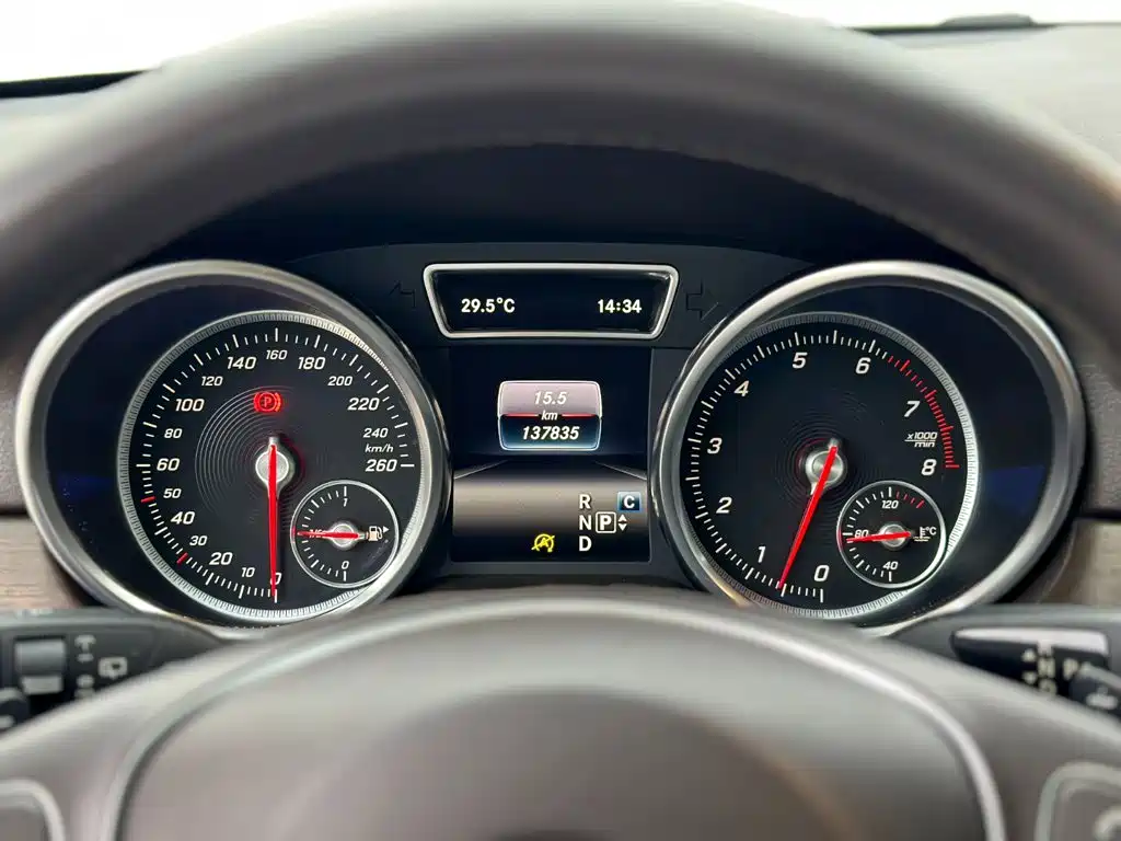 Mercedes-Benz GLE (Import) — миниатюра 8