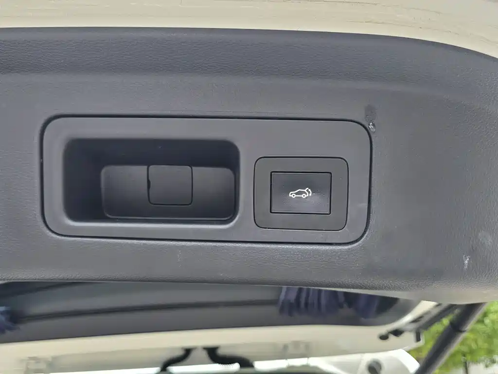 GAC Motor Trumpchi M8 — миниатюра 18