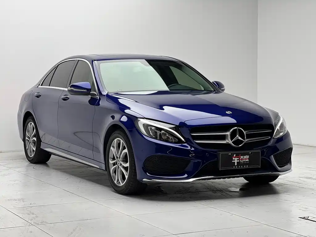 Mercedes-Benz C-Class — миниатюра 3