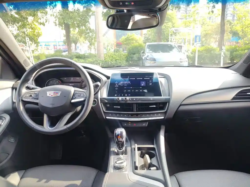 Cadillac CT5 — миниатюра 17