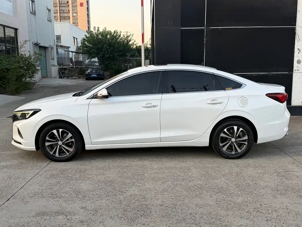 Changan Eado — миниатюра 16