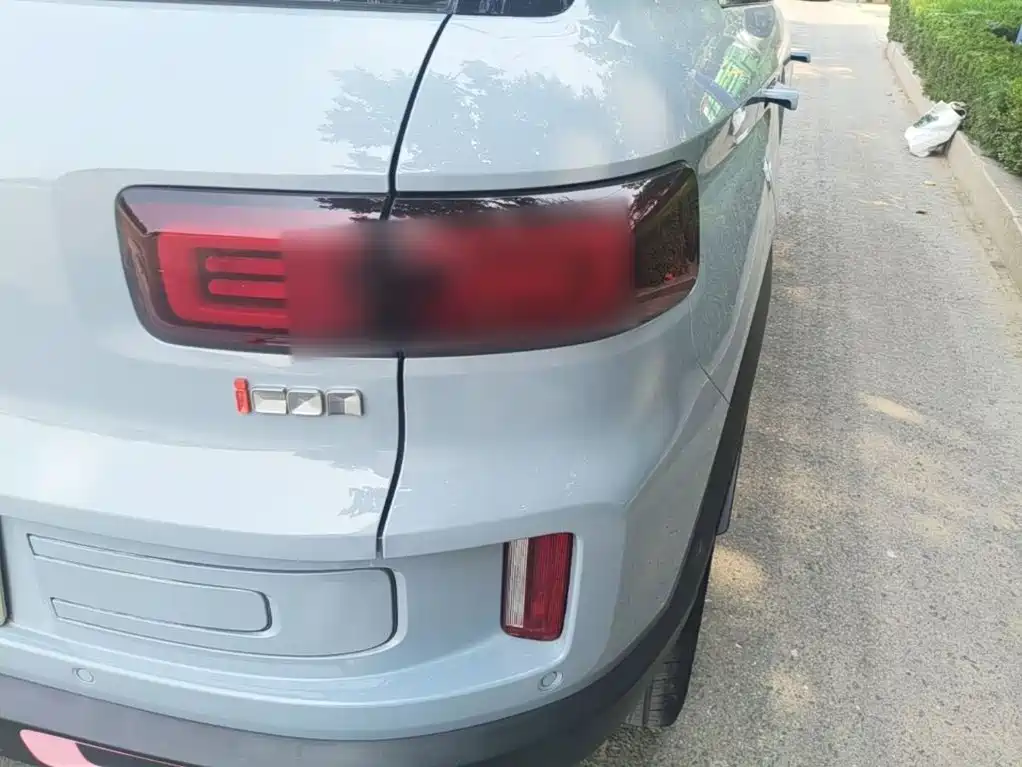 Geely Icon — миниатюра 8