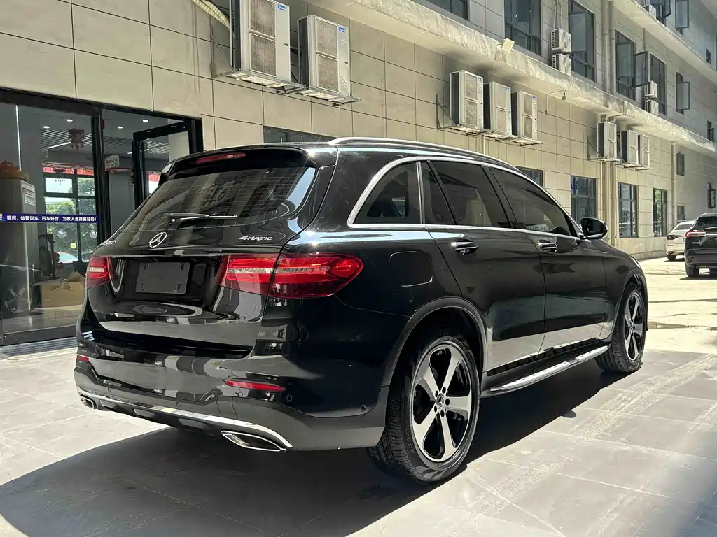 Mercedes-Benz GLC 2018 GLC 260 4MATIC Luxury