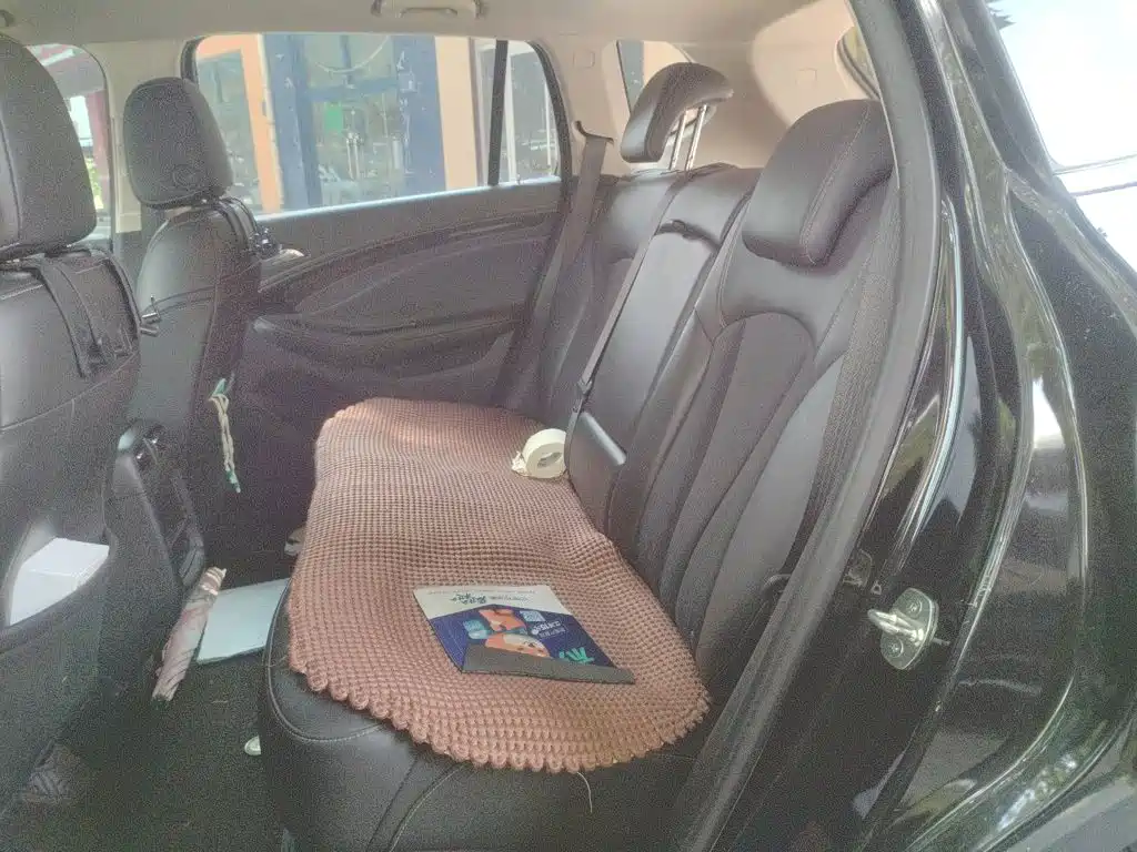 Buick Envision Plus — миниатюра 15
