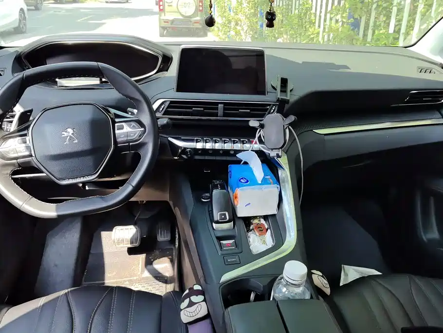 Peugeot 5008 — миниатюра 12
