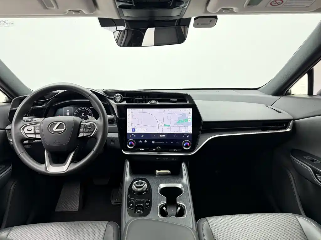 Lexus RZ — миниатюра 7