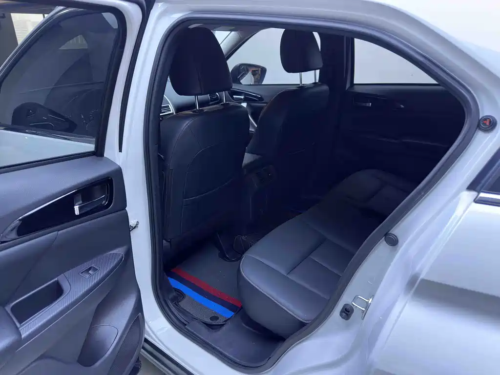 Mitsubishi Eclipse Cross — миниатюра 9