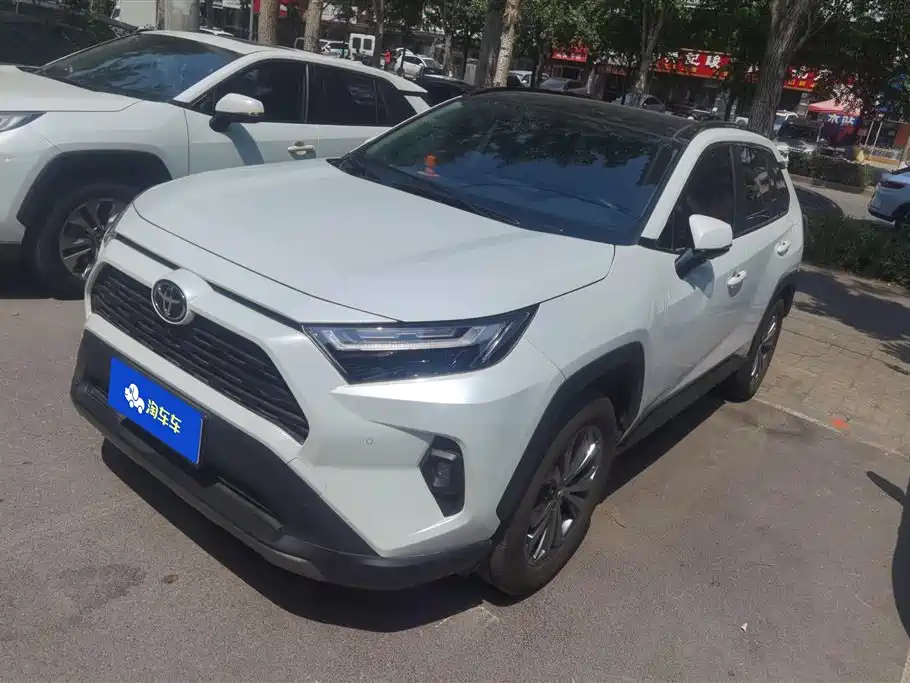 Купить Toyota RAV4