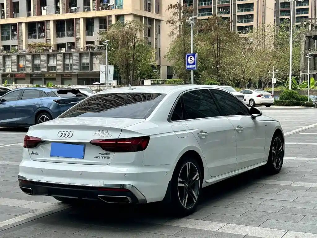 Audi A4L 2020 40 TFSI Fashion