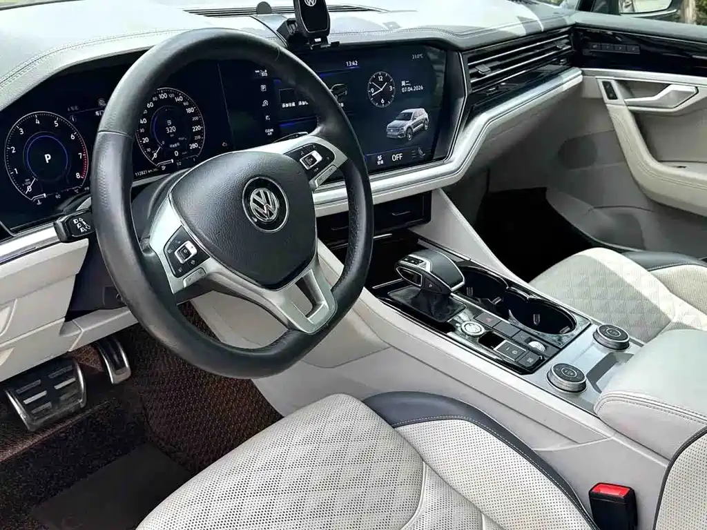 Volkswagen Touareg 2019 3.0TSI VI