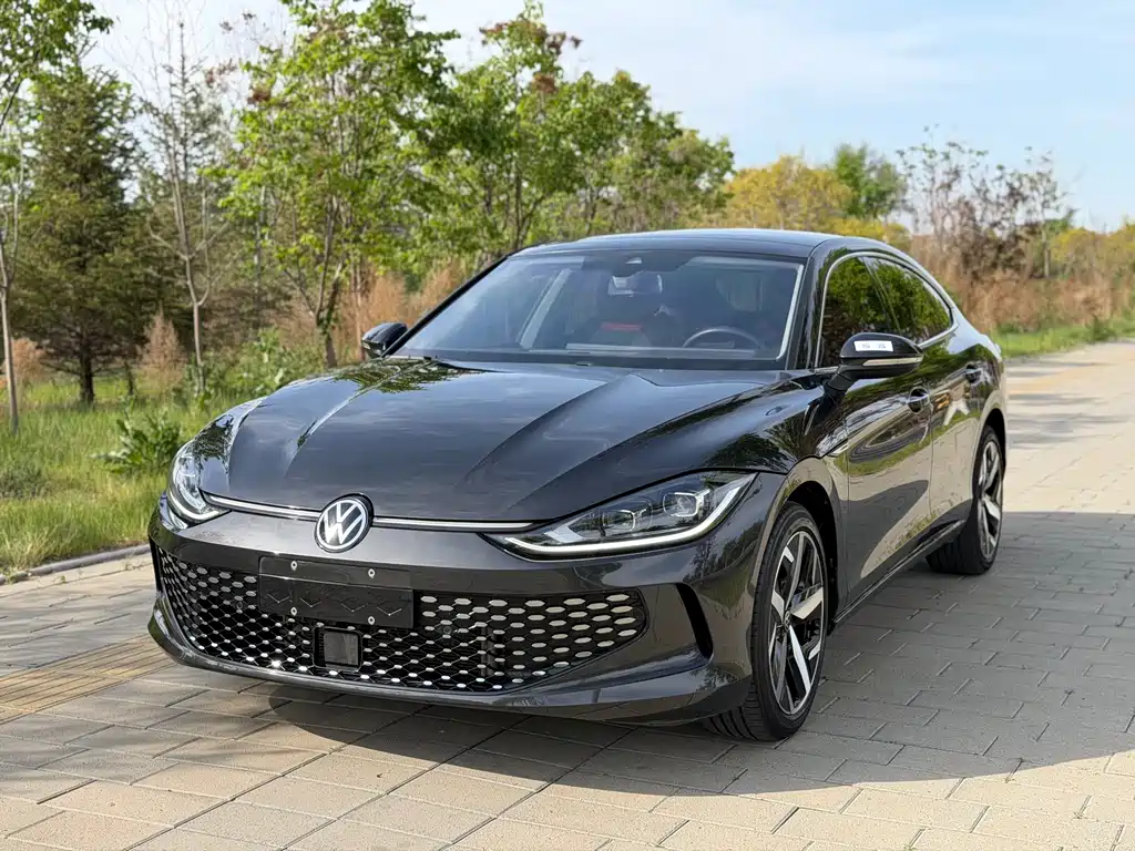 Купить Volkswagen Lamando