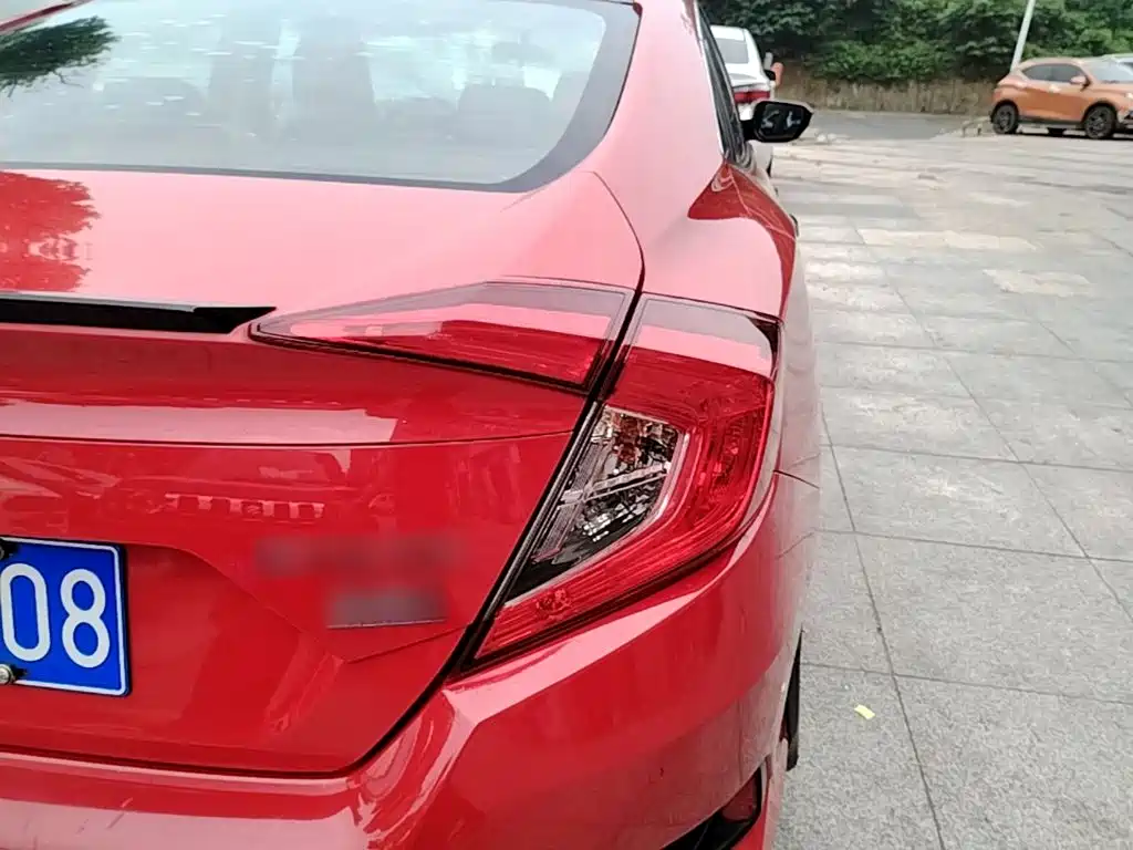 Honda Civic — миниатюра 8