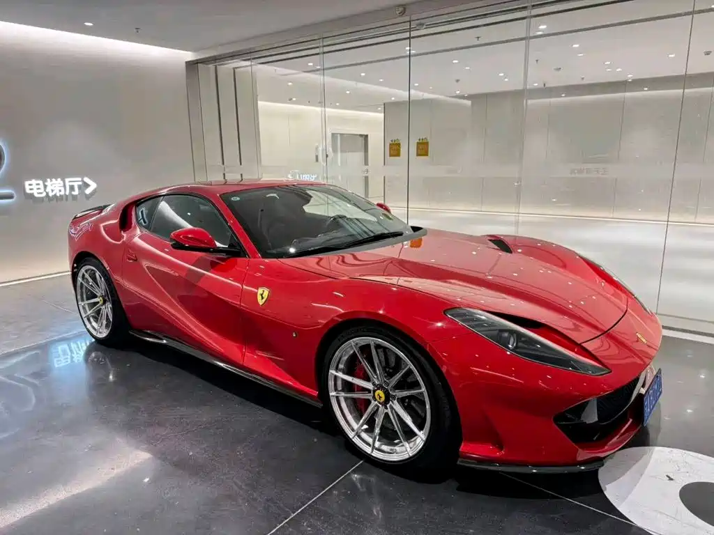 Ferrari 812 — миниатюра 5