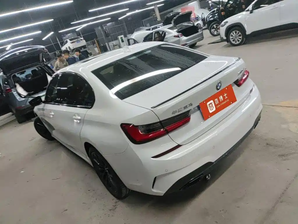 BMW 3 Series — миниатюра 3