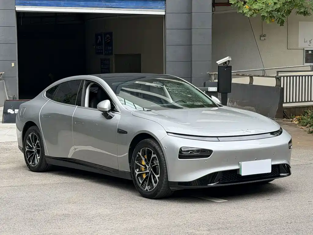 XPeng P7 — миниатюра 3