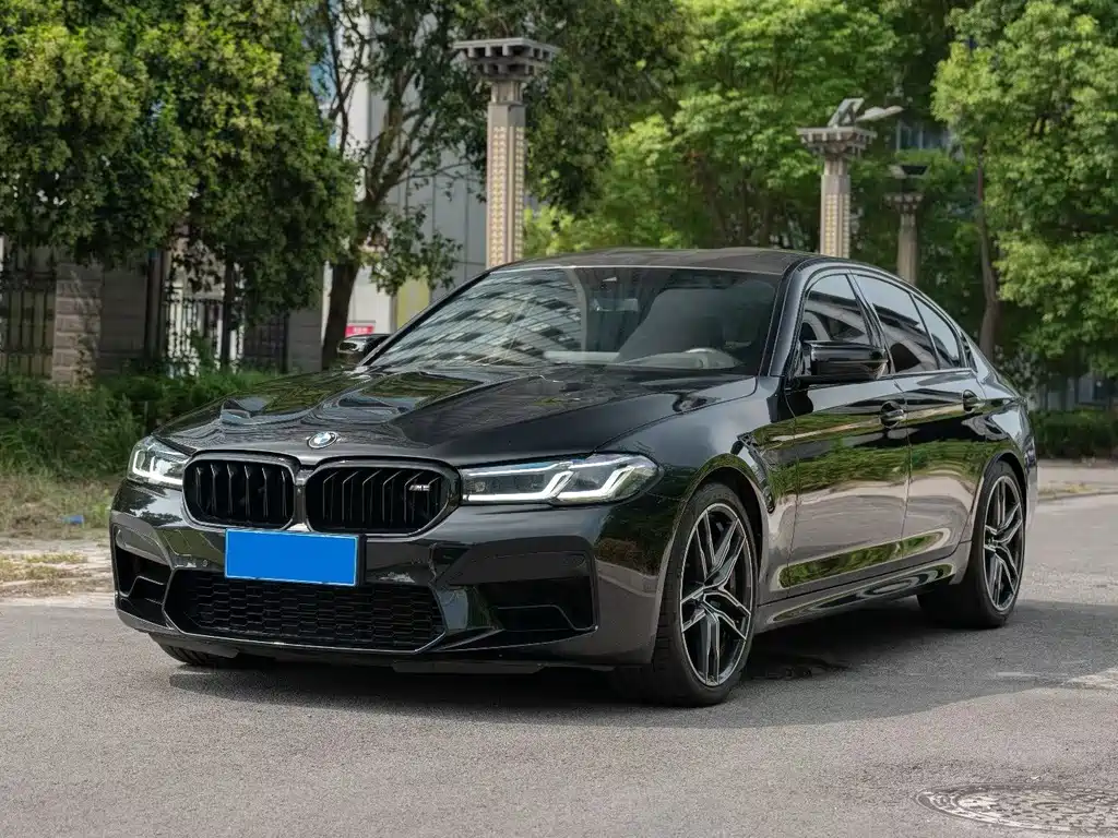 BMW M5