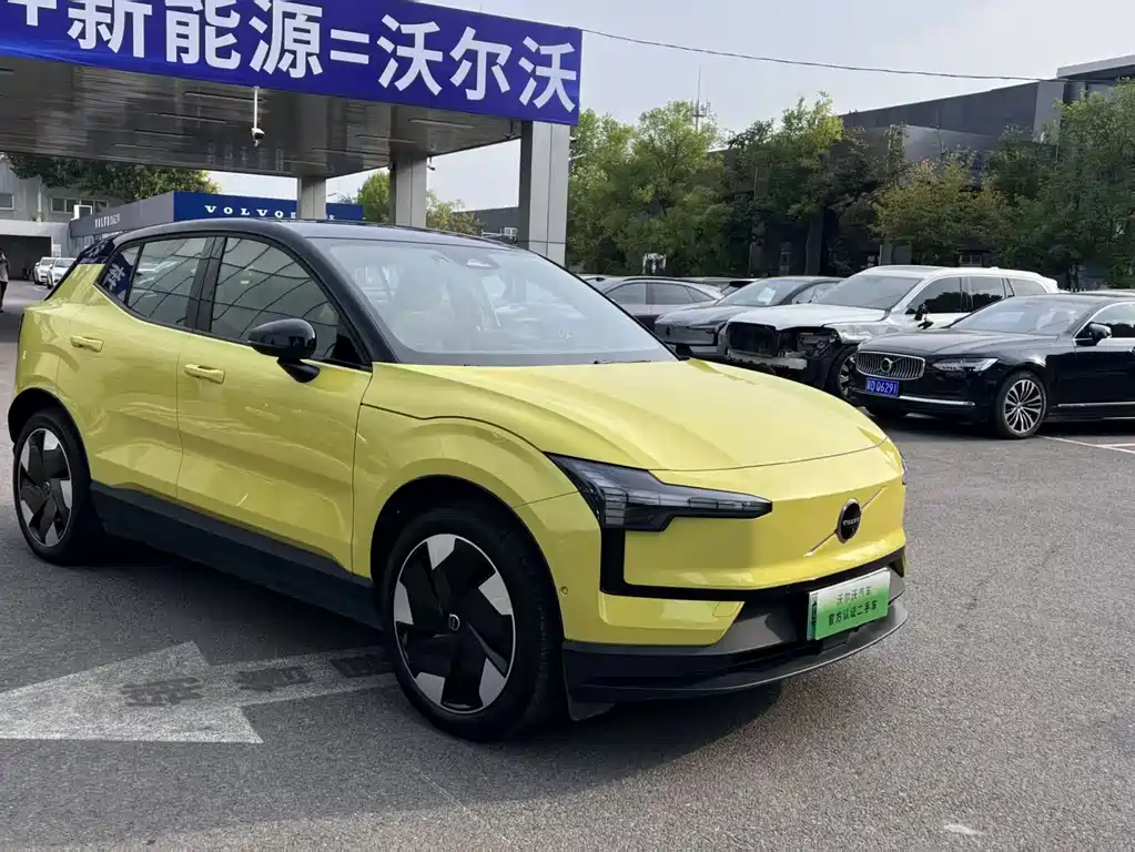 Volvo EX30 — миниатюра 3