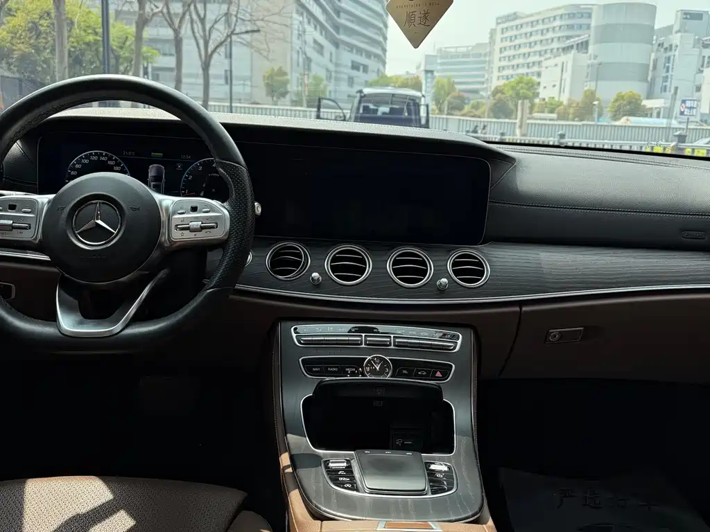 Mercedes-Benz E-Class E 2020 E 260 L Sport