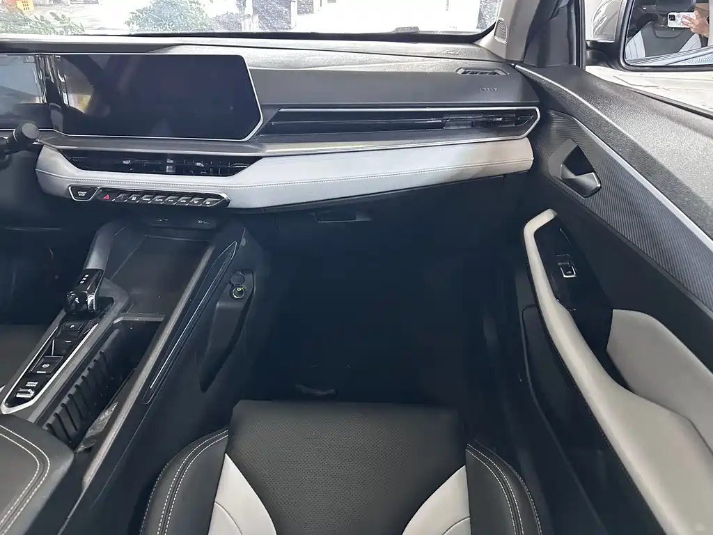 Geely Binrui — миниатюра 8