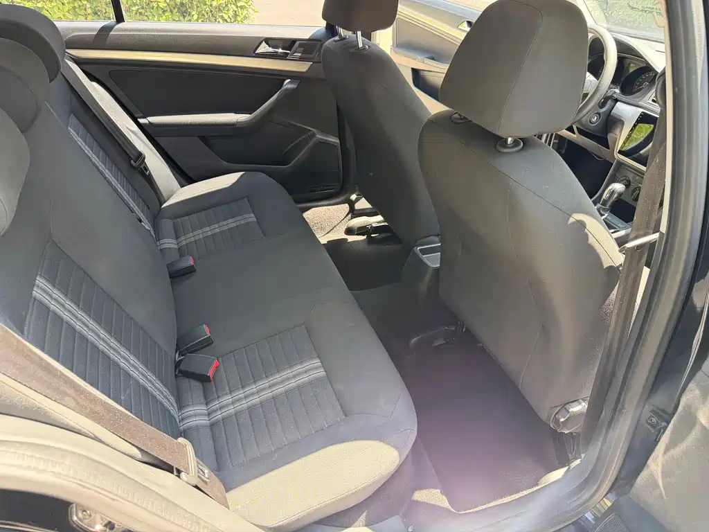 Volkswagen Lavida — миниатюра 9