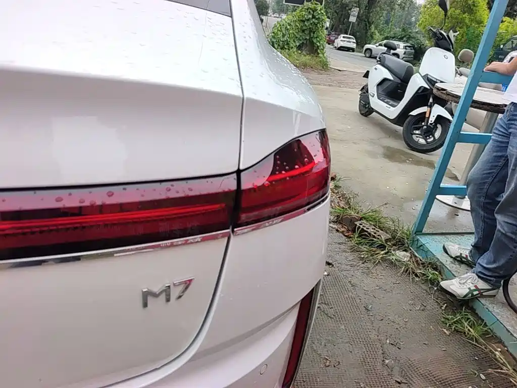 Roewe M7 DMH — миниатюра 24