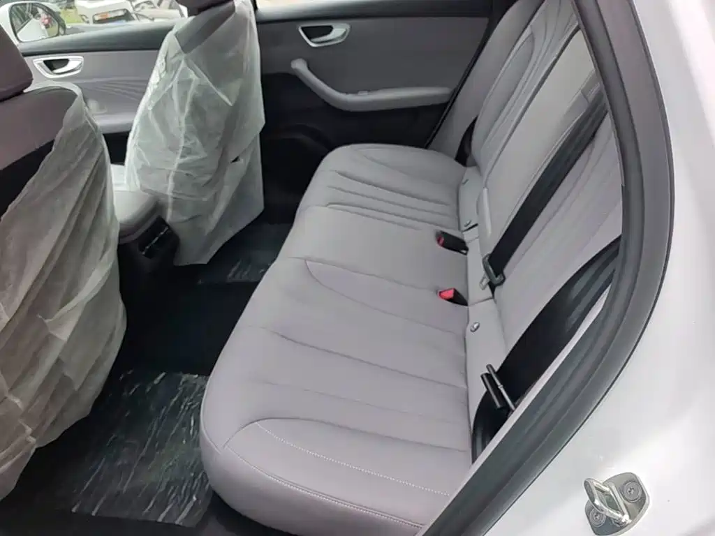 Roewe M7 DMH — миниатюра 13