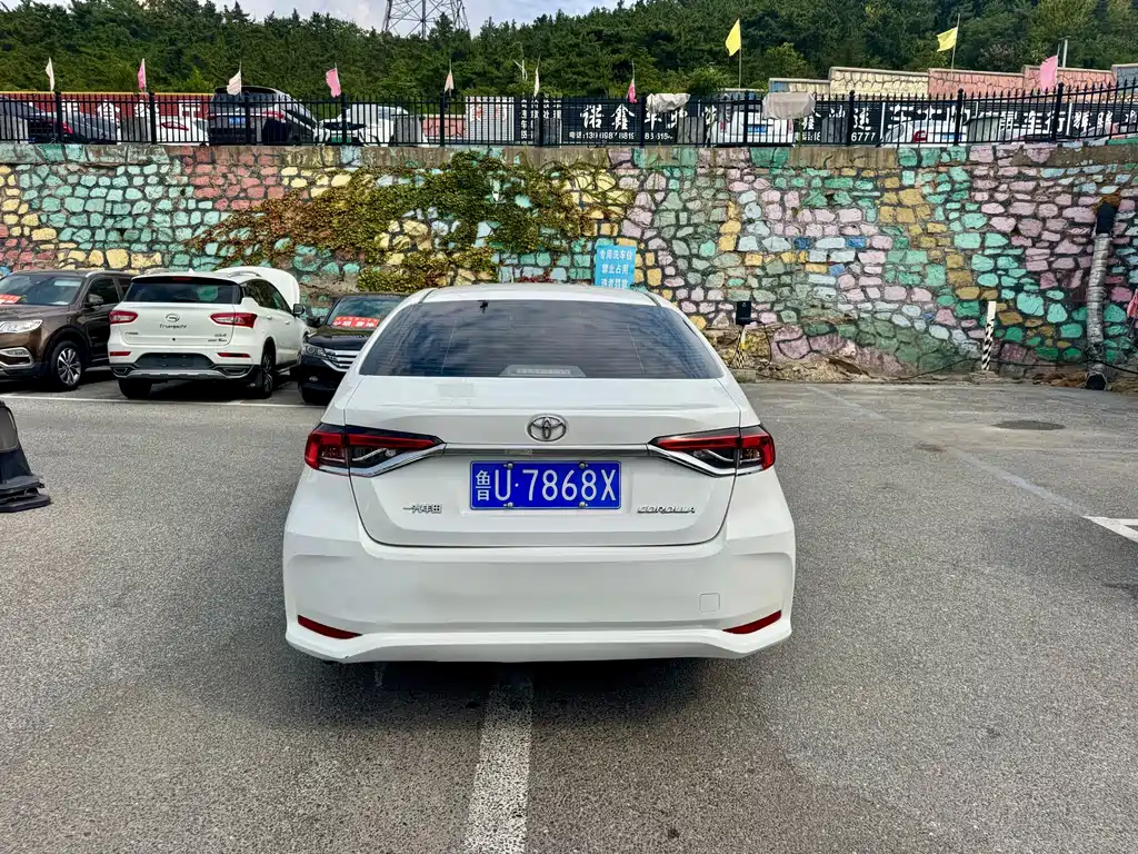 Toyota Corolla — миниатюра 8
