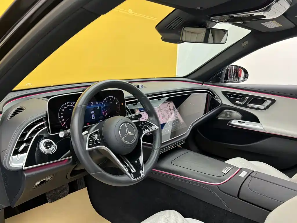 Mercedes-Benz E-Class — миниатюра 47