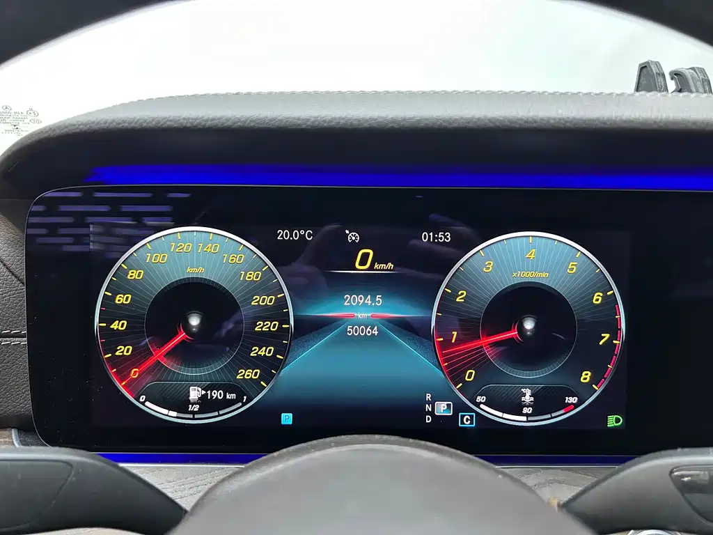 Mercedes-Benz E-Class — миниатюра 15
