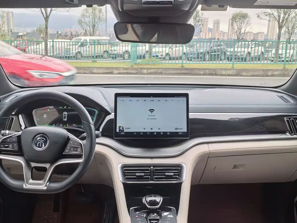 BYD PLUS New Energy — миниатюра 8