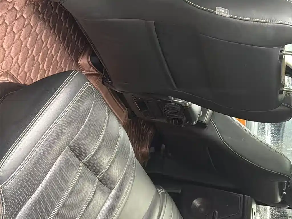 Land Rover Range Rover — миниатюра 4
