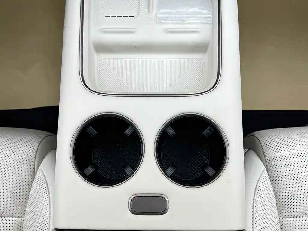 Li Auto Li i8 — миниатюра 19