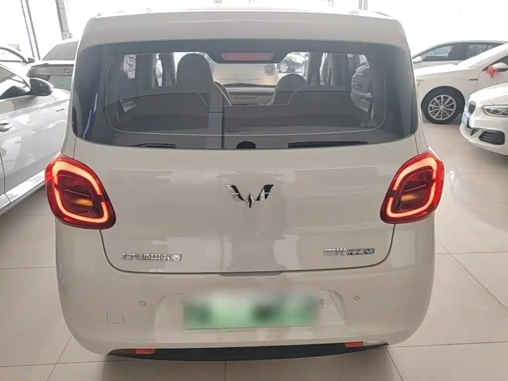 Wuling MINIEV — миниатюра 6