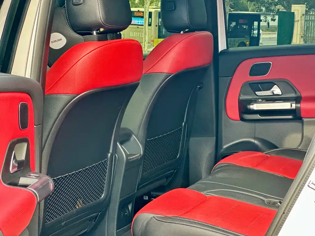 MERCEDES-BENZ GLB AMG