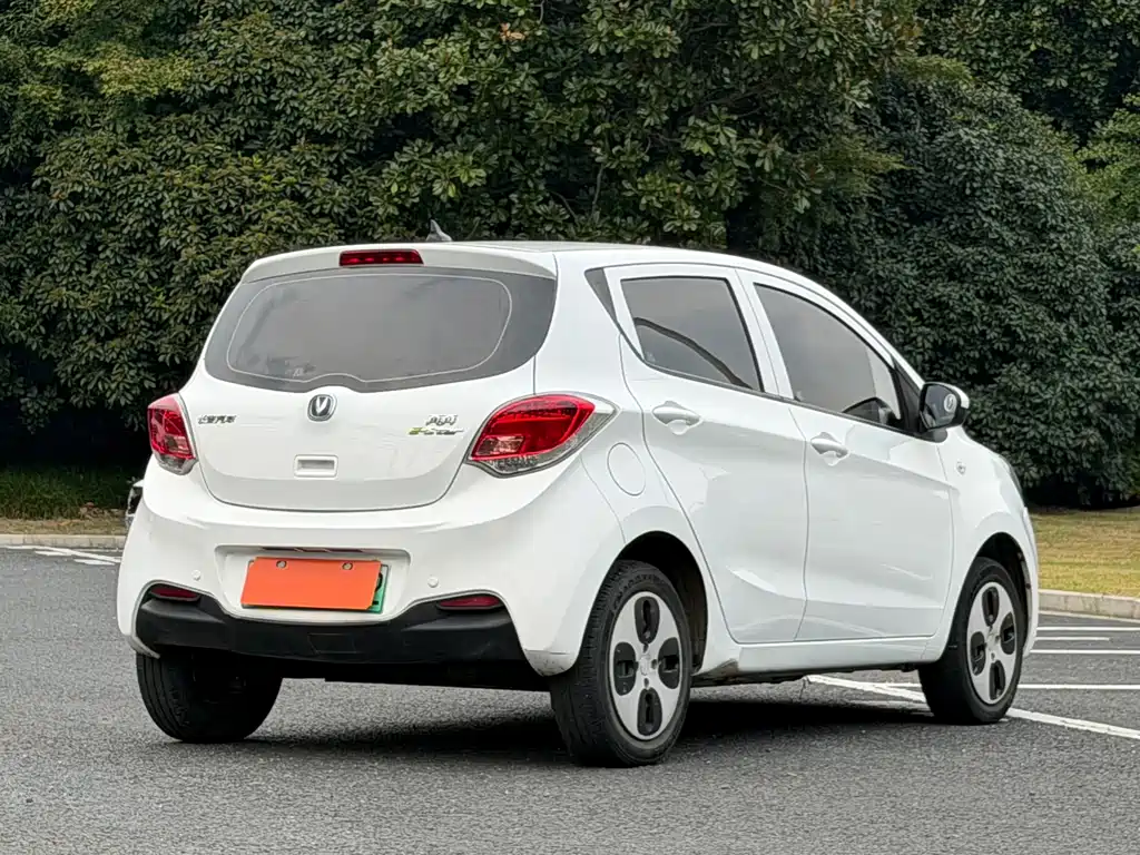 Changan Benben E-Star — миниатюра 7
