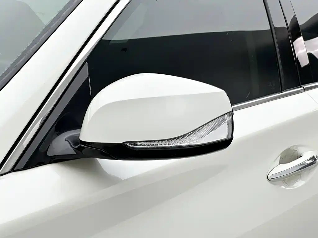 Infiniti Q50L — миниатюра 27