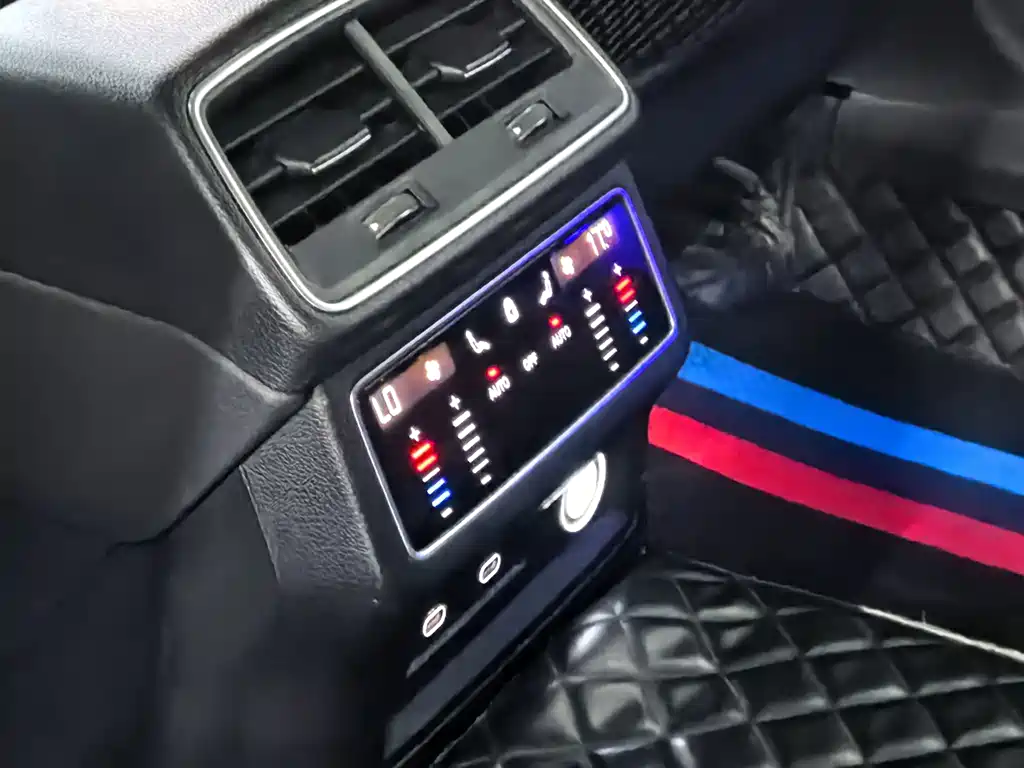 Audi A7L — миниатюра 9
