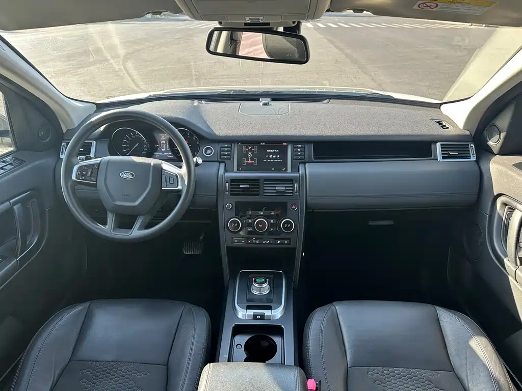Land Rover Discovery Sport — миниатюра 10