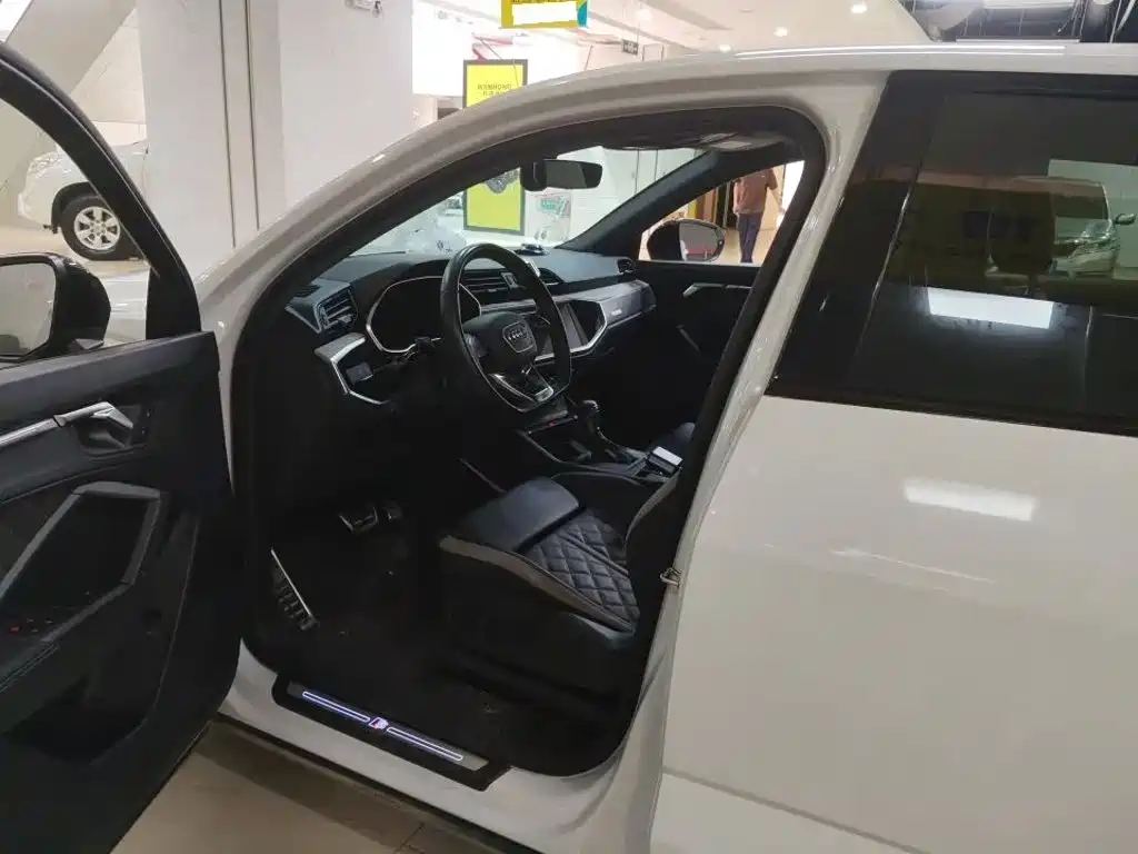 Audi Q3 Sportback — миниатюра 5