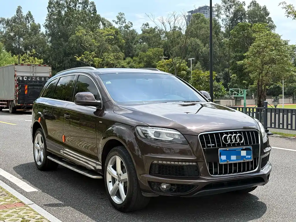 Audi Q7 — миниатюра 3