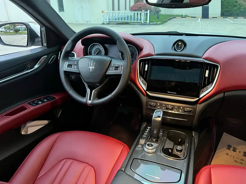 Maserati Ghibli — миниатюра 14
