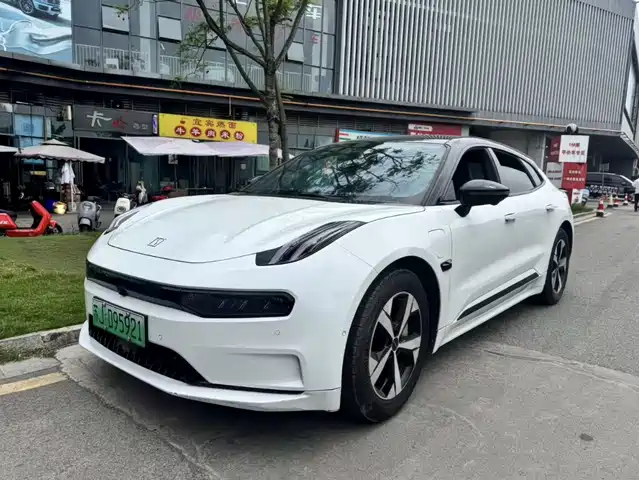 2023 Zeekr 001