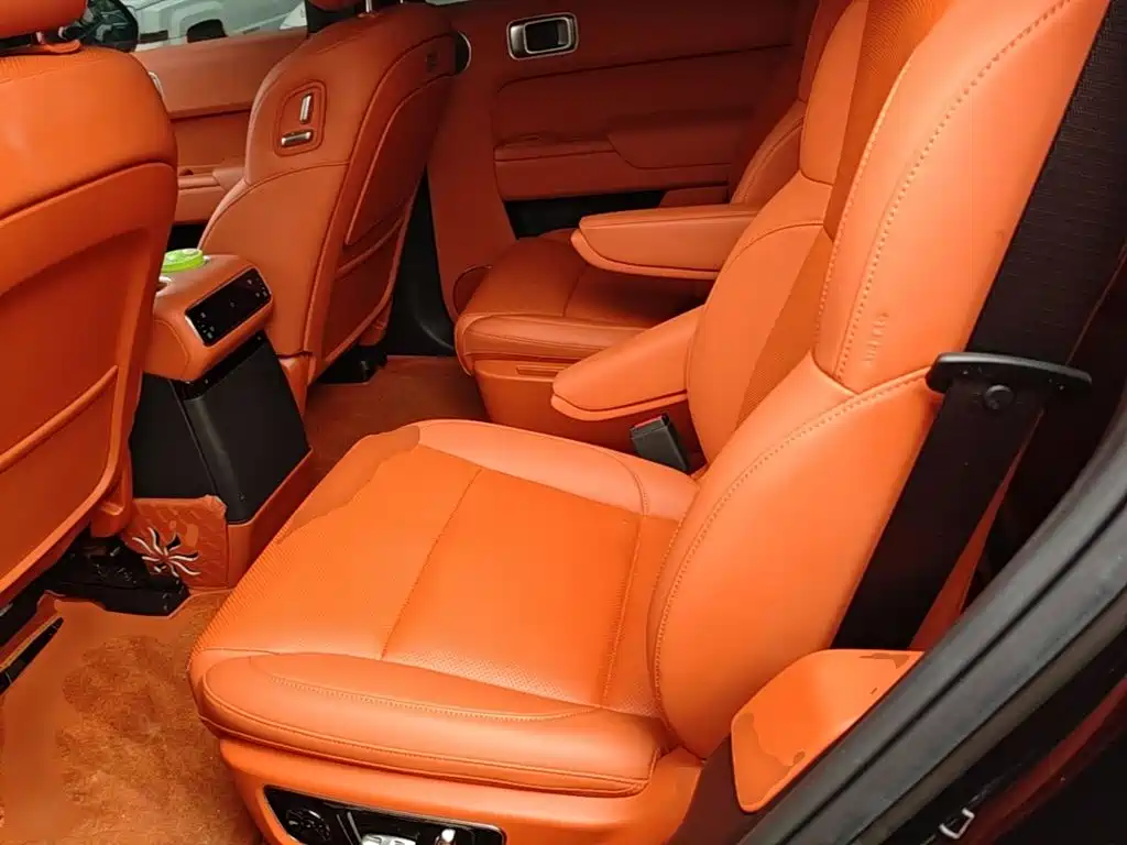 Li Auto Li L8 — миниатюра 17