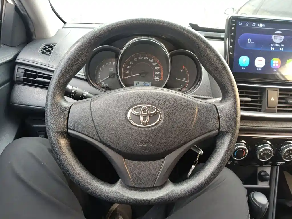Toyota Yaris L — миниатюра 11