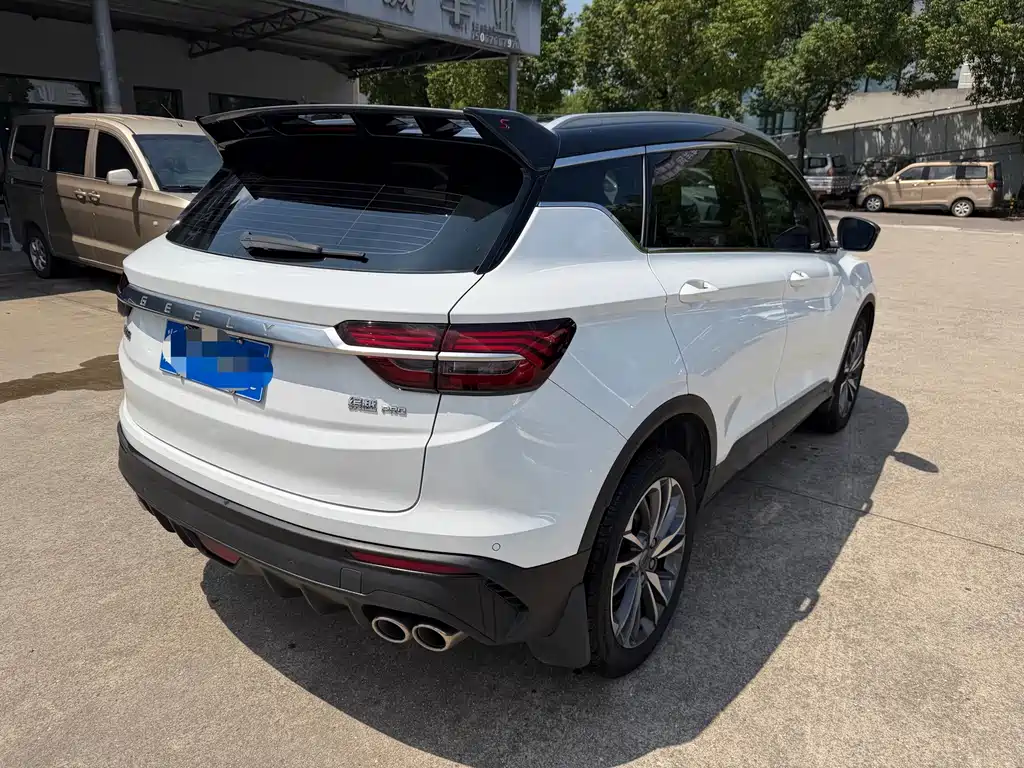 Geely Binyue — миниатюра 12