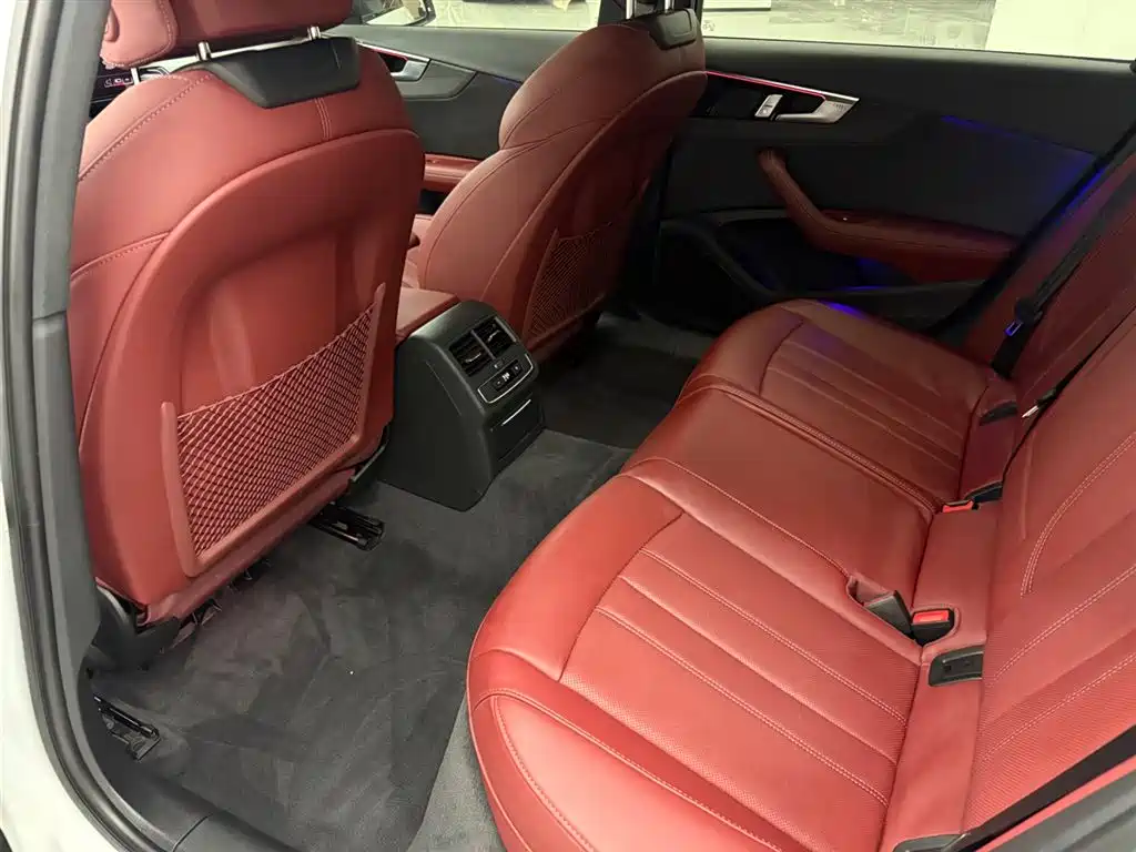 Audi A4L 2024 Белый из Китая, фото 3