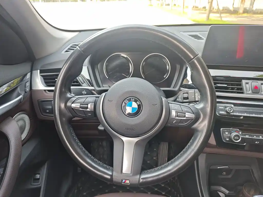 BMW X1 — миниатюра 15